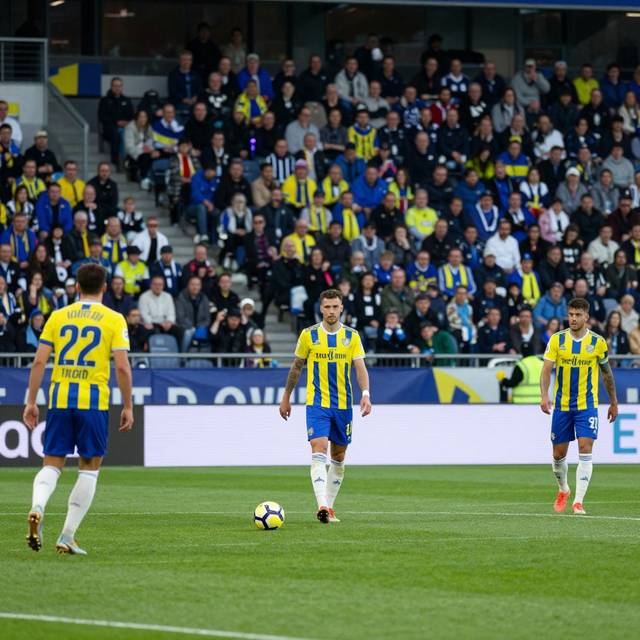 Kịch tính tại Finnvedsvallen: IFK Varnamo 2-3 Ljungskile SK